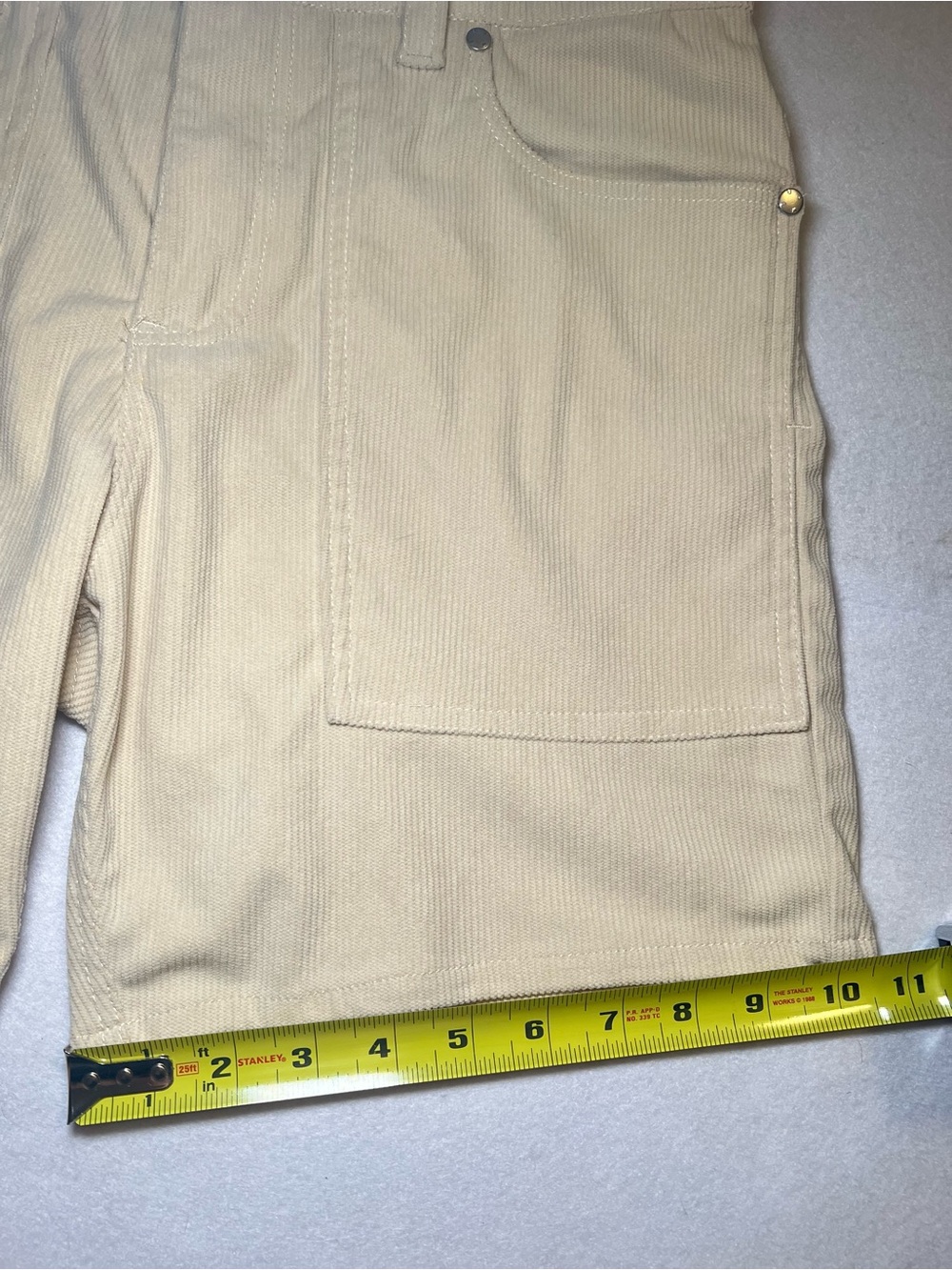 WeSC Stockholm Men’s Corduroy Utility Op Pocket Shorts, Cream/Biege,Size 30 - Picture 3 of 12